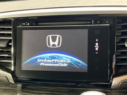 【純正ナビ】人気の純正ナビを装備。オーディオ機能も充実しており、Bluetooth接続すればお持ちのスマホやMP3プレイヤーの音楽を再生可能！毎日の運転がさらに楽しくなります！！
