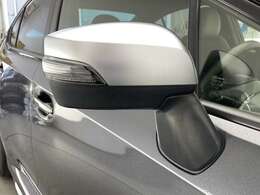 【ドアミラー】大きくて見やすいので、後方を見るときも安心です！