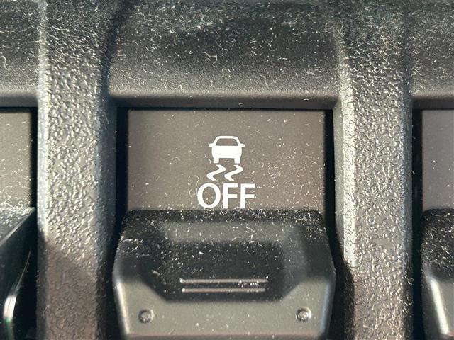 【運転席操作部】快適なドライブを楽しむための機能が装備されています！運転席から触れるので、使いやすいです！除菌プランいれていただくと、さらに清潔で安心していただけます！