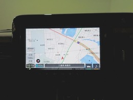 ◆三重県最大級の大型屋内中古車センター♪ヴァーサス鈴鹿店です♪オールジャンルの展示車が盛り沢山です♪在庫の無い車両のオーダーも受け付けます♪電話→059-384-5050までお問合せ下さい◆