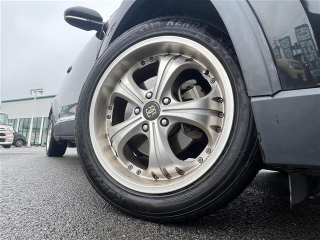 気になる車はすぐにお問い合わせください！右のカーセンサー専用無料ダイヤルから、専門スタッフがお車のご質問にお答えいたします！