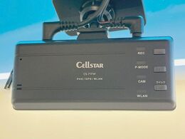 【ドライブレコーダー】安心・安全なカーライフに必須のドライブレコーダーを装備！走行中はもちろん、あおり運転や事故に遭遇した際の状況も映像で記録し、万一のリスクに備えます。