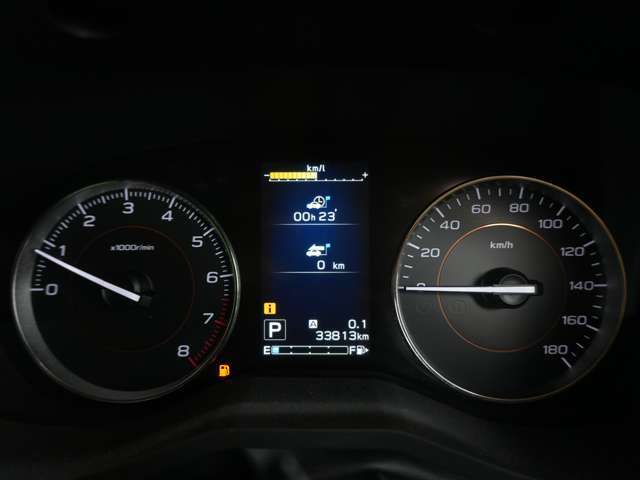 『法令12か月点検または24か月点検全車実施しております。指定工場、認証工場基準の交換対象バッテリー・ブレーキパット・オイル類・ACフィルター・ベルト・バルブ・タイヤ等。』安心整備です