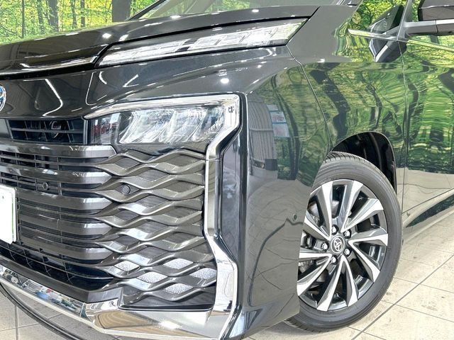 【LEDヘッドライト】悪天候や夜間走行時も良好な視界を確保し安心して運転できる高輝度LEDヘッドライトを装備！点灯速度が早く、消費電力も抑えられています。