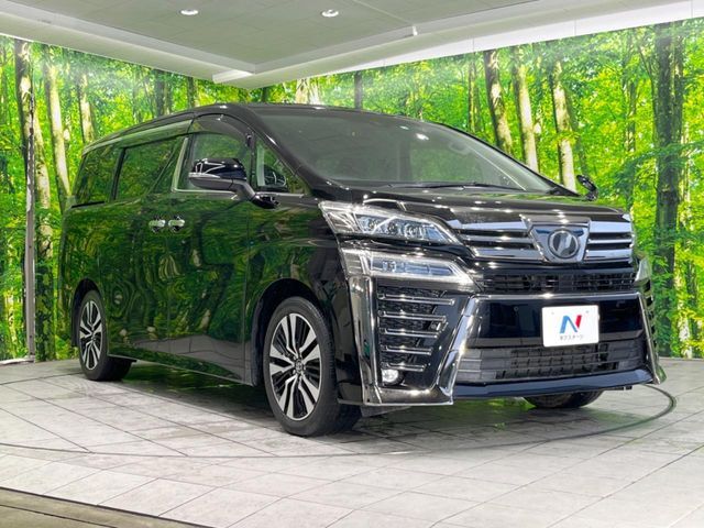 大好評のボディコーティング「弾スプラッシュコート」もご納車までに施工可能。通常のガラスコートと異なる、耐久年数6年の無機質ガラスコーティングが、ボディをキレイな状態に保ってくれます。