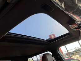 ムーンルーフを装備