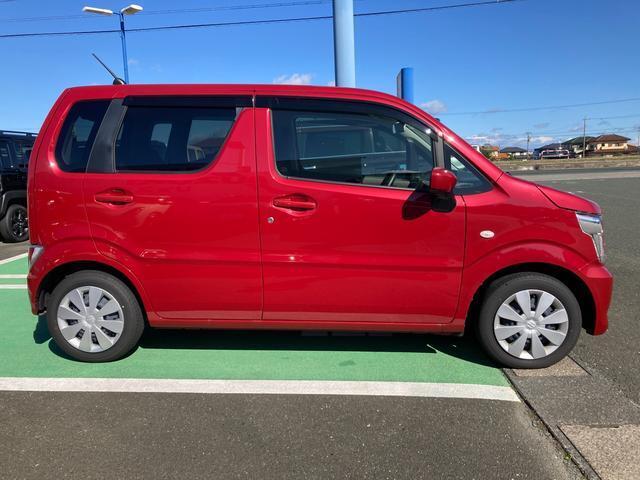 衝突時の衝撃を効率よく吸収、分散するボディー構造を採用していて、いざという時の衝撃に備えます