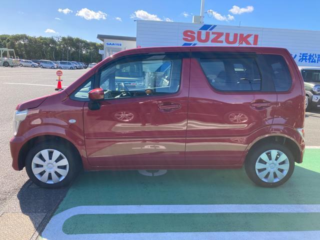 長めのホイールベースで直進安定走行を実現しました。タイヤの切れ角が大きく、小回りが利きます