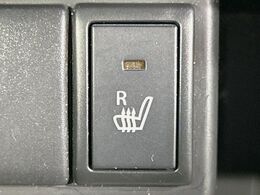 【シートヒーター】寒い日に重宝するシートヒーター！エアコンより早く温まってくれるので寒がりの人も安心ですね♪エアコンの温風は乾燥するから苦手、という方にもをおすすめです。