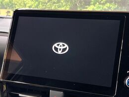 【10.5インチ　ディスプレイオーディオ】大画面のディスプレイはAppleCarPlayやAndroidAutoが利用可能。大きな画面でスマホナビアプリ等が利用いただけます♪