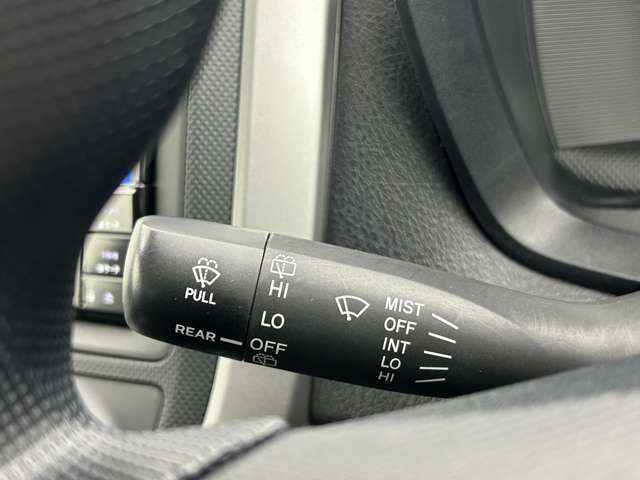 【運転席操作部】快適なドライブを楽しむための機能が装備されています！運転席から触れるので、使いやすいです！除菌プランいれていただくと、さらに清潔で安心していただけます！