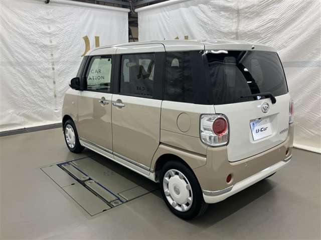 広々とした車内空間に優れた燃費性能。更にデザインも上質で人気のお車です！