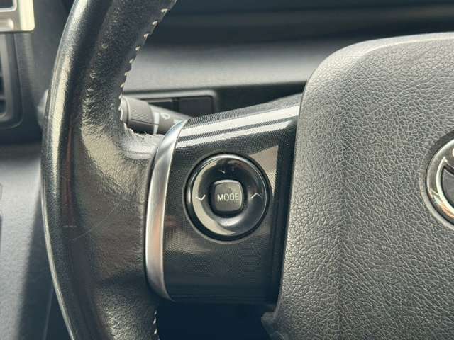 ステアリングスイッチ