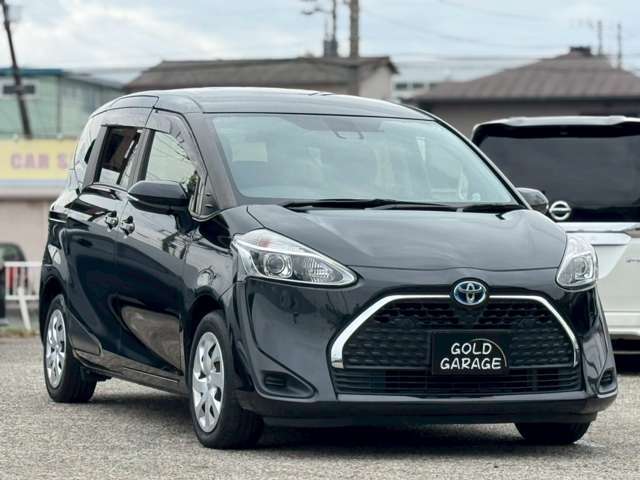 両側パワースライドドア　トヨタセーフティーセンス　LEDヘッドライト　スマートキー　プッシュスタート　オートマチックハイビーム　クルーズコントロール　ビルトインETC　純正ナビ　フルセグTV　Bカメラ