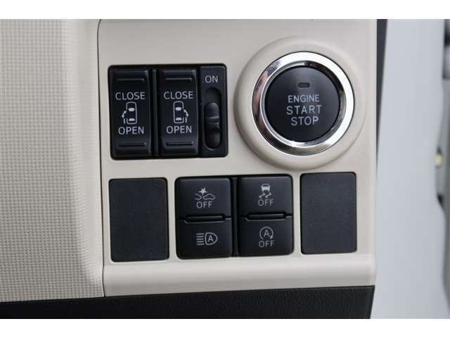 【スマートキー＆プッシュスタート】カギをポケットやバッグに入れたままでエンジンの始動やドアロックの施錠・開錠ができます！雨の日や荷物が多い時に便利！プッシュ＆タッチでらくらくです♪