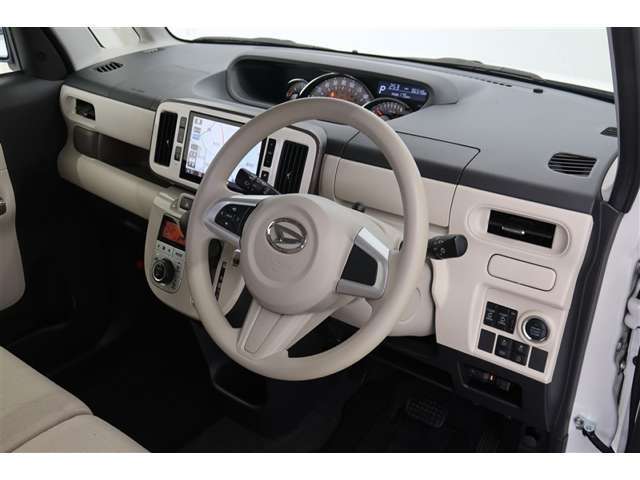 【運転席＆助手席】クリーニング済みですので清潔感があり気持ち良く乗っていただけます♪