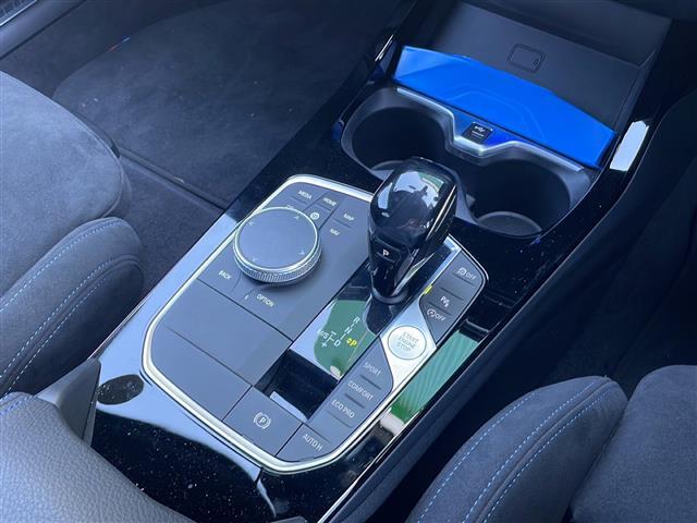 店舗にて現車の確認もいただけますので、お電話で在庫のご確認の上、是非ガリバー黒部店までご来店くださいませ！！！