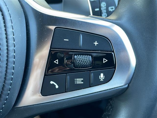 店舗にて現車の確認もいただけますので、お電話で在庫のご確認の上、是非ガリバー黒部店までご来店くださいませ！！！