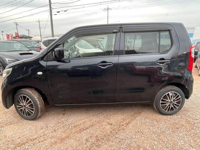 販売だけでなく、ナビ、ドラレコ、アフターパーツ、フィルム貼り、多種多様に対応いたします！