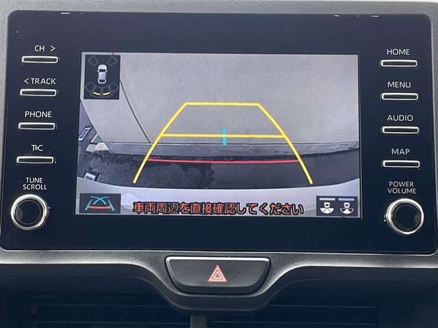 狭い駐車場や立体駐車場などもリアルに映るバックガイドモニター付でラクラク駐車♪