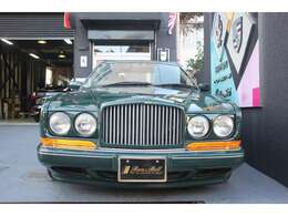 ★フロント周りも綺麗な状態です♪現車確認の際は予め当社にお電話を下さい♪