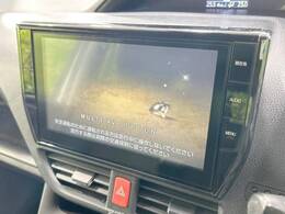 【純正ナビ】人気の純正ナビを装備。オーディオ機能も充実しており、Bluetooth接続すればお持ちのスマホやMP3プレイヤーの音楽を再生可能！毎日の運転がさらに楽しくなります！！