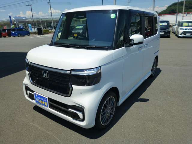 ★走行5213キロ！事故・修復歴無く程度は大変良好です！装備も充実の一押し車、お急ぎ下さい！★