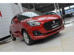 内外装、機関共とても良好なバーニングレッドパールメタリック