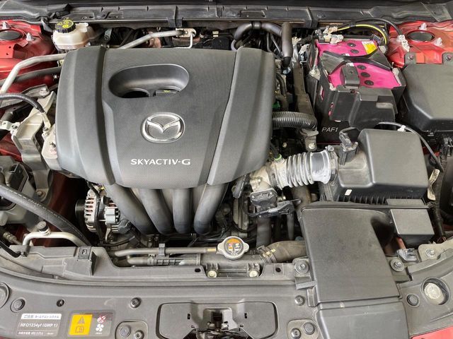 親切・丁寧な専門メカニックスタッフが応対！・車検・点検整備・事故等の修理などアフターサービスも安心。お車のカスタマイズもネクステージのサービススタッフまでご相談ください！