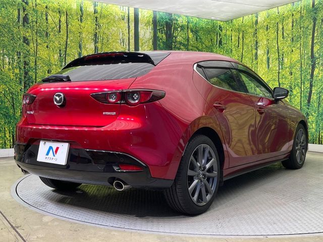 ☆全国のネクステージからお取り寄せが可能※！遠方の店舗に展示してあるクルマが気になる場合も、最寄りの店舗でご覧いただくことが可能です！是非私たちに要望をお聞かせください！※別途費用