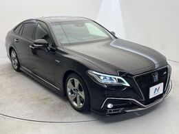 【TRDエアロ】人気のTRDエアロを装備！クルマの外観がよりスタイリッシュになり、街中で存在感あふれる1台に♪将来買い替える時にもリセールに影響しやすく、価値ある人気の装備です！