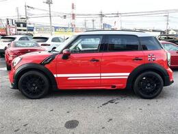 ジョン・クーパー仕様　社外ナビ・Bカメラ　社外18AW　赤革調シートカバー　社外クリアテールランプ　複数社外パーツ付