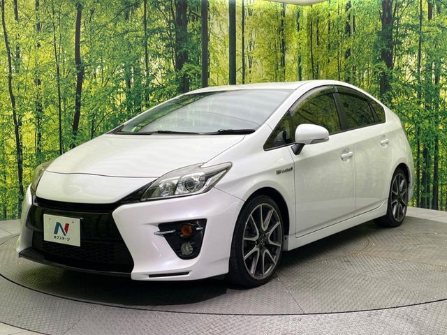 大好評のボディコーティング「弾スプラッシュコート」もご納車までに施工可能。通常のガラスコートと異なる、耐久年数6年の無機質ガラスコーティングが、ボディをキレイな状態に保ってくれます。