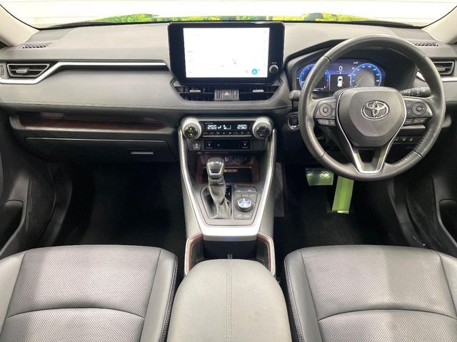 グループ総在庫数約30，000台！！全国の系列店からメーカー・車種問わずご紹介出来るので、あなたにピッタリのお車が見つかるはずです♪まずはお問い合わせ下さい☆