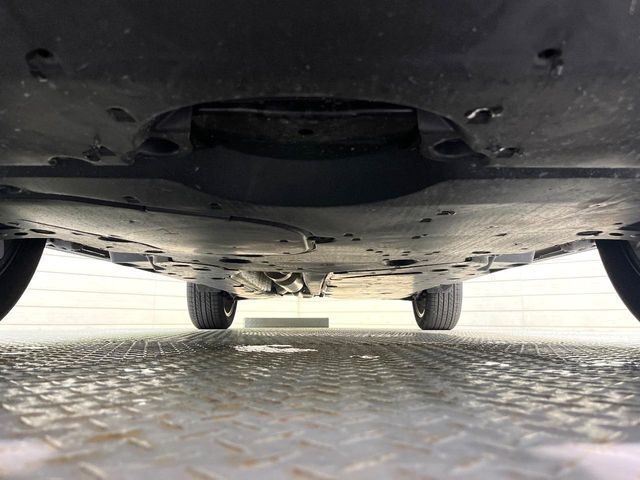 親切・丁寧な専門メカニックスタッフが応対！・車検・点検整備・事故等の修理などアフターサービスも安心。お車のカスタマイズもネクステージのサービススタッフまでご相談ください！