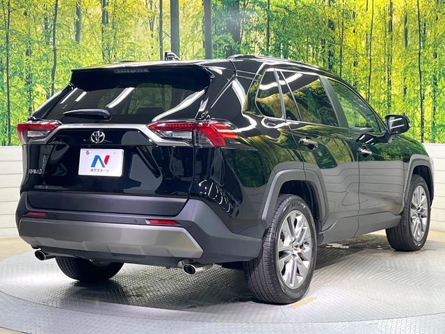 ☆全国のネクステージからお取り寄せが可能※！遠方の店舗に展示してあるクルマが気になる場合も、最寄りの店舗でご覧いただくことが可能です！是非私たちに要望をお聞かせください！※別途費用