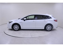 ボデーカラーは人気のホワイトパールです