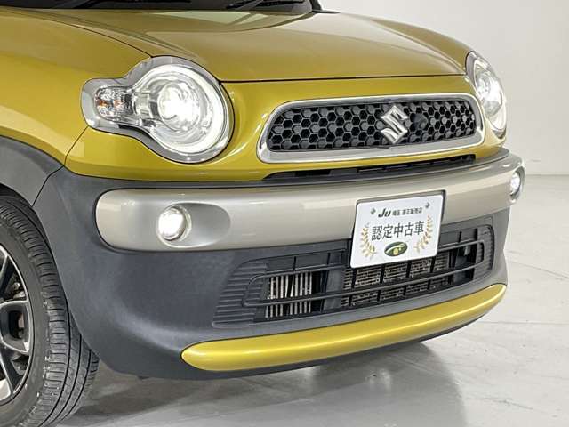 当店では仕入れた車両を撮影スタジオ完備の商品管理センターにて室内クリーニングや外装の磨き施工等、徹底した商品車仕上げを行っております。