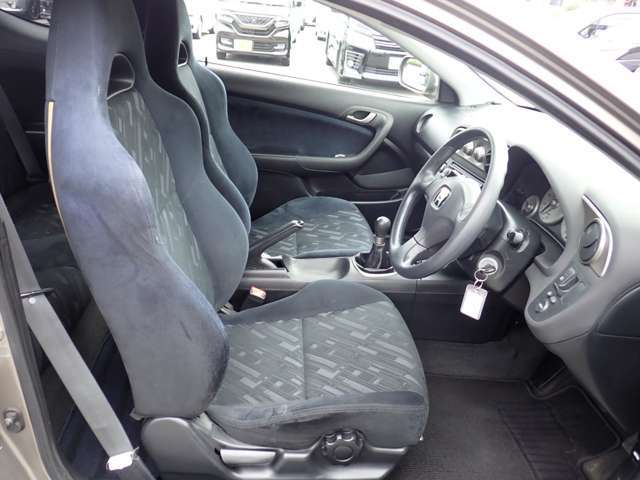 希少車やどうしても外せない装備内容、カラーなど探してもなかなか出てこない車両はオートオークションや当社ネットワークを利用した注文販売もできます。販売実績多数御座います。是非ご相談ください。
