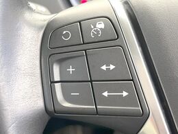 ●レーダークルーズコントロール：前の車との車間距離を一定にとりつつ、一定速度で自動走行してくれる次世代のクルーズコントロール！主に高速道路や自動車専用道路で使用する便利な機能です！