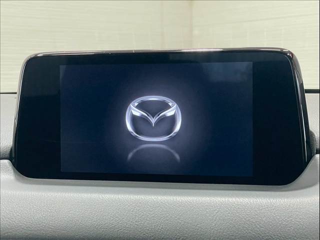 【マツダコネクトナビ】人気の純正ナビを装備しております。ナビの使いやすさはもちろん、オーディオ機能も充実！キャンプや旅行はもちろん、通勤や買い物など普段のドライブも楽しくなるはず♪
