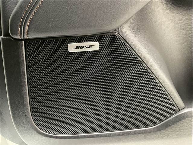 【BOSEサウンドシステム】高品質サウンドと革新的なテクノロジーで知られるスピーカー。