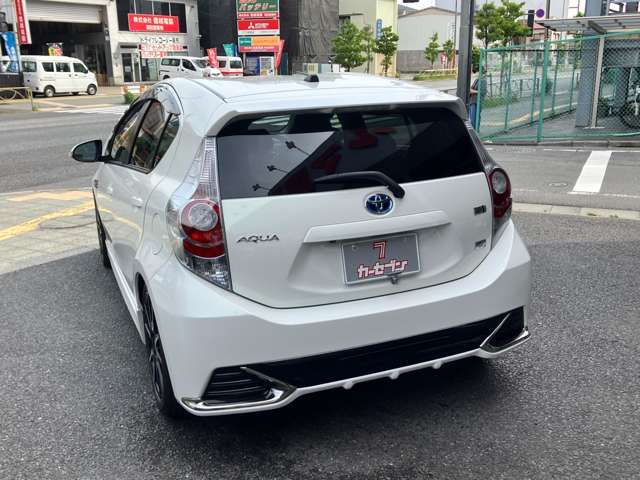 《ご納車はクリーニング＆コーティング付！》「中古車だからなぁ・・・」そんなことありません！ご納車前に必ず車内クリーニング・外装コーティングを施し、キレイな状態であなたのもとにお届けいたします！
