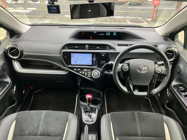 《全車ユーザー買取車！》オークション仕入れゼロ！余分な中間マージンを発生させず、厳選良質車を魅力的な価格にてご提供致します。お問合せはお早めに！《フリーダイヤル》0120-721-531へ！