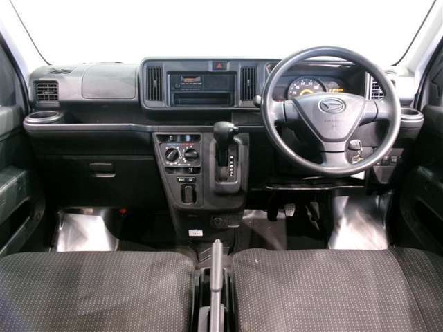 『まるごとクリーニング』施工済みで、キレイ・清潔な車となっております。