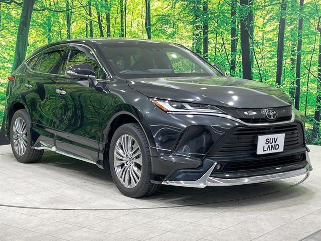 大好評のボディコーティング「弾スプラッシュコート」もご納車までに施工可能。通常のガラスコートと異なる、耐久年数6年の無機質ガラスコーティングが、ボディをキレイな状態に保ってくれます。