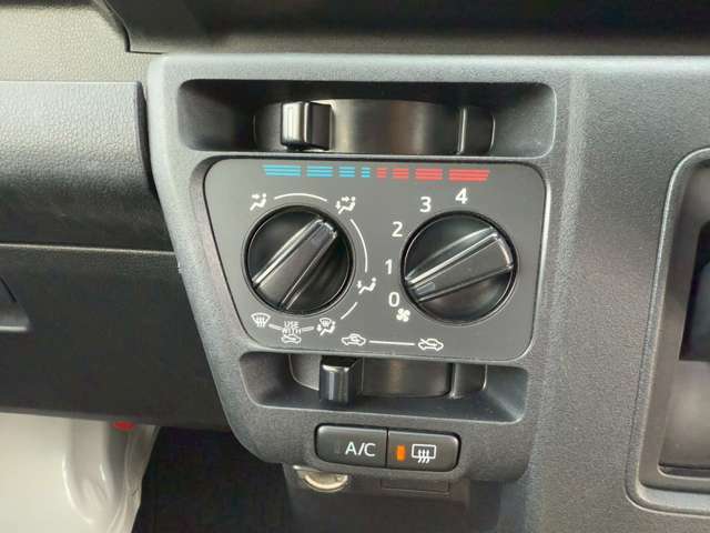 大事なお車をいつまでもきれいに乗っていただきたいので納車前コーティングも別途お受けできます！コーティング種類も3パターンありますのでお問合せ頂ければお答えいたしします！！！