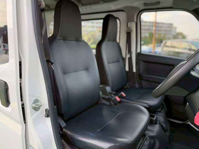 ♪入庫時に当店の査定士全員での車両品質チェック完了♪　　　　　また、買取直売車なので、前オーナー様の使用状況や保管状況まで詳細をきちんと把握しているので自信を持ってご提案出来ます♪