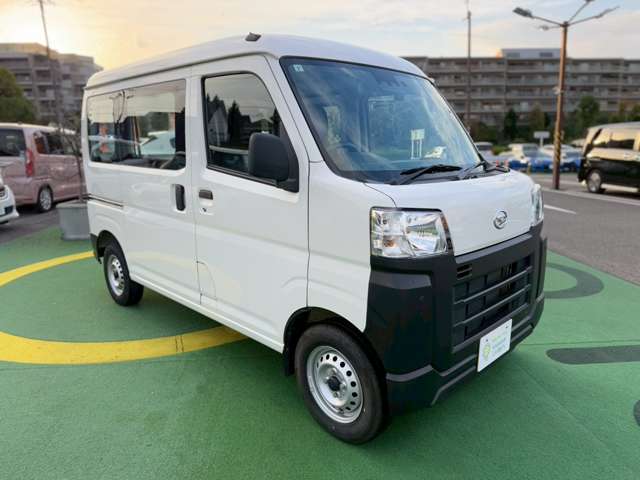 当社近畿運輸局指定の整備工場にて安心の法定整備行います。「道路運送車両法」に基づいた保安基準適合は勿論のこと、お客様の「安心」「安全」のためのきめ細かい整備を行いお客様のカーライフをサポート致します！