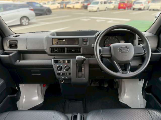 ☆買取直売メリットまだあり☆　　　　当社でメンテナンスさせて頂いていたお客様から直接買取してるので前オーナーの使用状況や車の状態をすべて把握しているので本当に安心できます♪